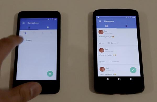Two smartphones placed side by side, the smartphone on the right shows a list of posts, the smartphone on the left shows a 'synchronize' button with the name of the smartphone on the right